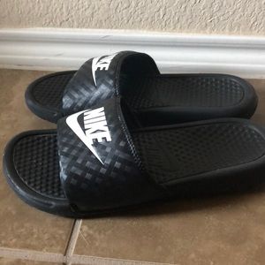 Size 6.5 Nike slides